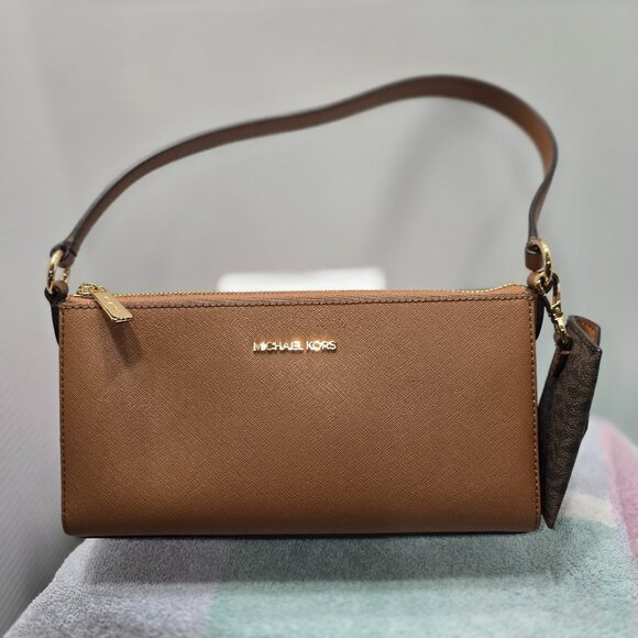 Michael Kors Vincent Medium Saffiano Leather Pouchette w/Card Case - Picture 1 of 13